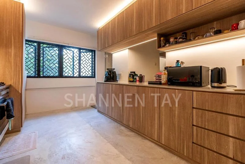 Maisonette HDB for Sale in  110 Clementi Street 13 - Image 2