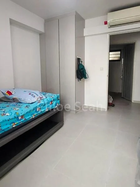 Common Room (HDB) for Rent in  418B Fernvale Link - Image 2