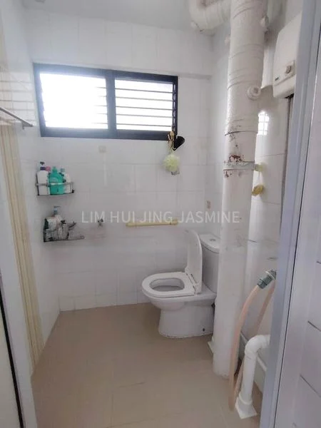3 Room (3NG) HDB for Sale in  147 Yishun Street 11 - Image 5