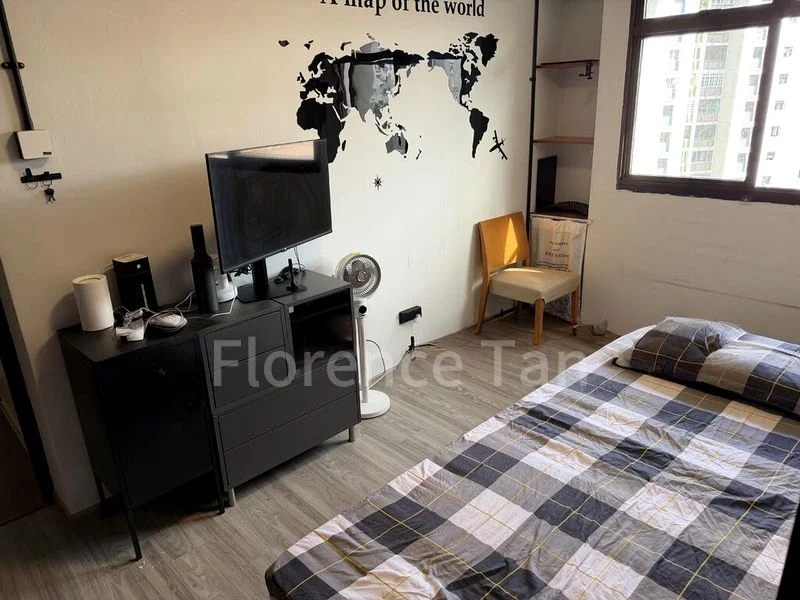 Common Room (HDB) for Rent in  196 Rivervale Drive - Image 11