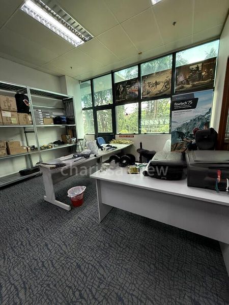 Light Industrial (B1) for Sale: Midview Building - Image 5