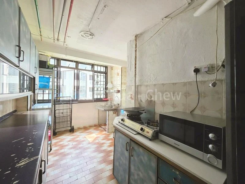 3 Room (3STD) HDB for Sale in  49 Circuit Road - Image 2