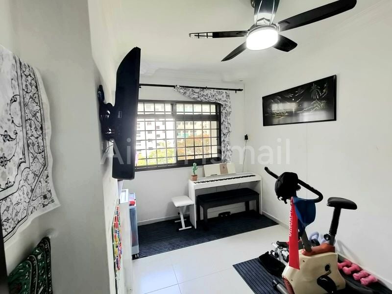 5 Room (5I) HDB for Sale in  899C Woodlands Drive 50 - Image 7