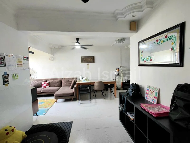 5 Room (5I) HDB for Sale in  899C Woodlands Drive 50 - Image 3