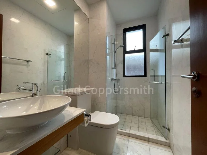 5 Bed Semi-Detached House (Landed) for Rent in  Bukit Villas - Image 1