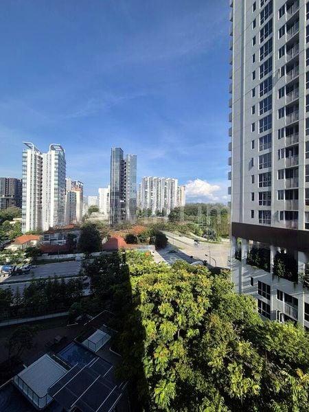 1 Bed Condo for Sale in  Fulcrum - Image 7