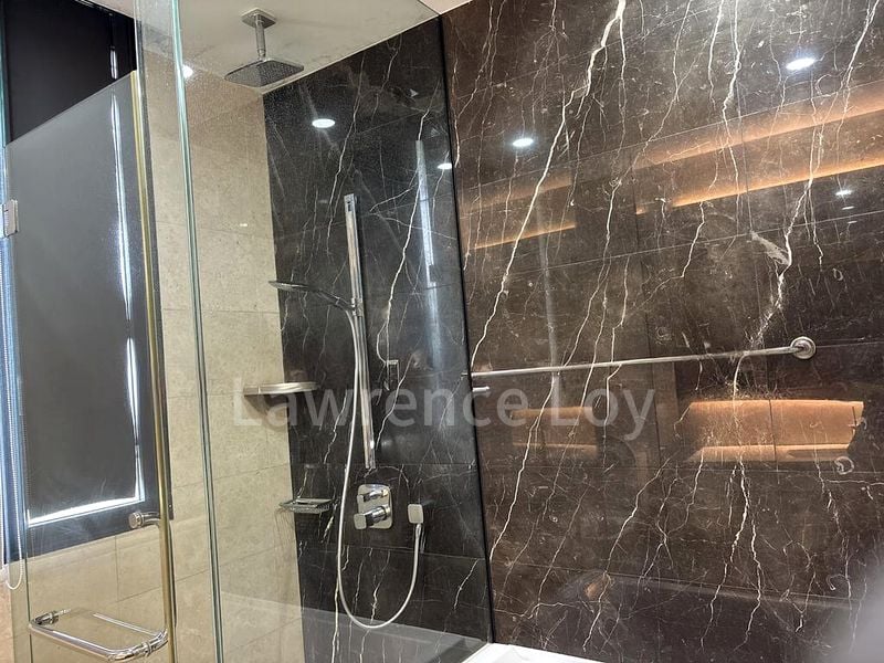 4 Bed Terraced House (Landed) for Rent in  Alana - Image 3