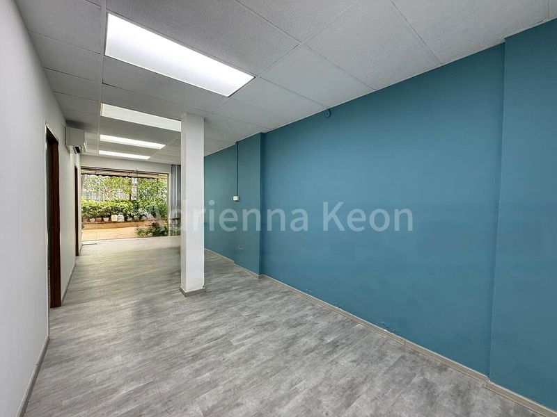 Shop / Shophouse for Rent: Holland Road - Image 2