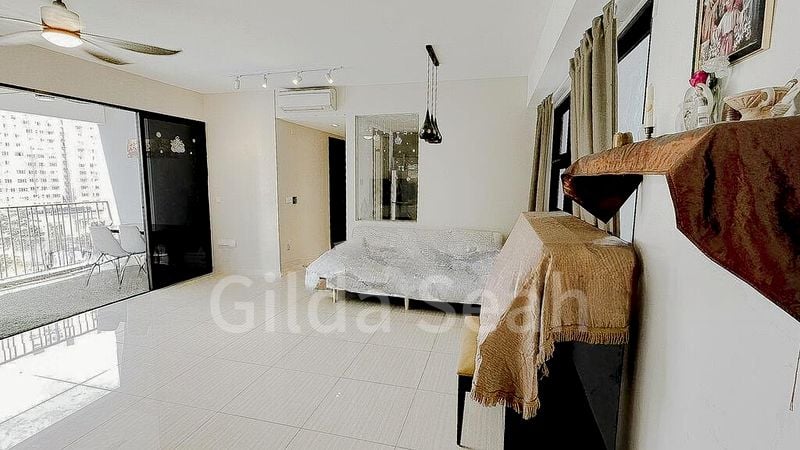 3 Bed Executive Condo for Sale in  Lush Acres - Image 2