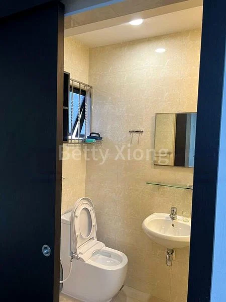 Room (Landed) for Rent in  Lorong M Telok Kurau - Image 3