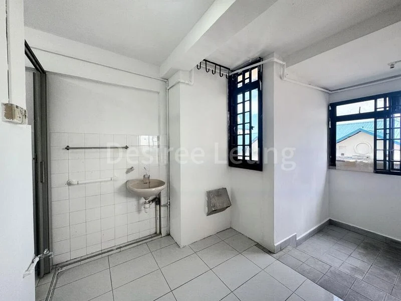 3 Room (3STD) HDB for Sale in 100 Commonwealth Crescent - Image 9