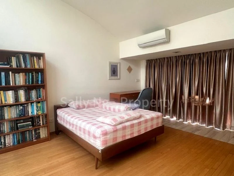 4 Bed Terraced House (Landed) for Rent in  Oasis @ Mulberry - Image 16