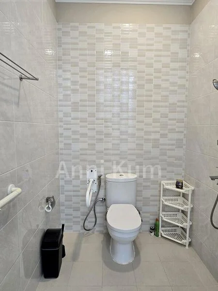 5 Bed Semi-Detached House (Landed) for Rent in  Eastwood Road - Image 15