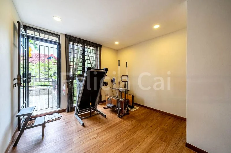 4 Bed Corner Terrace (Landed) for Sale in  Excelsior Gardens - Image 2