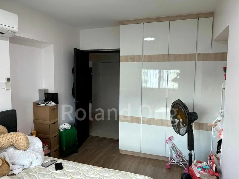 Common Room (HDB) for Rent in  176A Edgefield Plains - Image 6