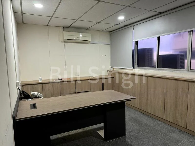 Light Industrial (B1) for Sale: Tong Lee Building - Image 5