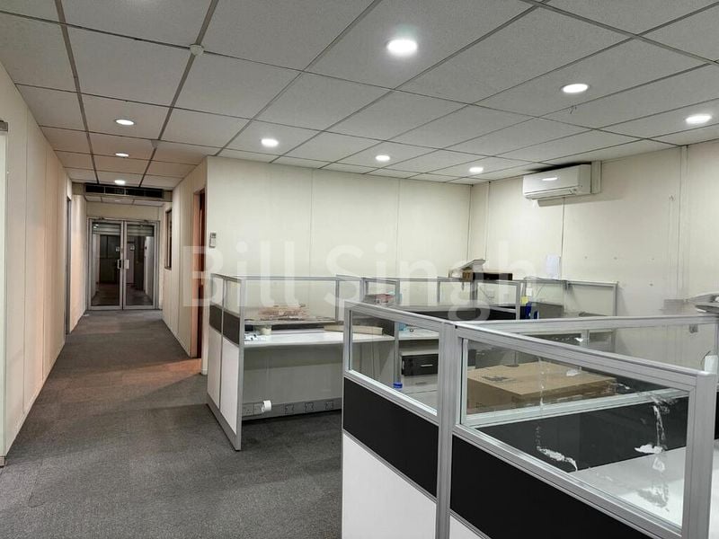 Light Industrial (B1) for Sale: Tong Lee Building - Image 12