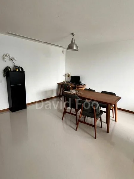 3 Bed Condo for Rent in  Marina Bay Residences - Image 5