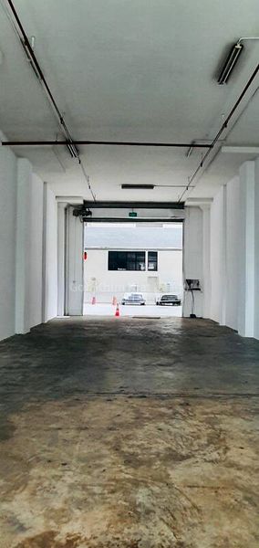 Light Industrial (B1) for Rent: Shun Li Industrial Complex - Image 5