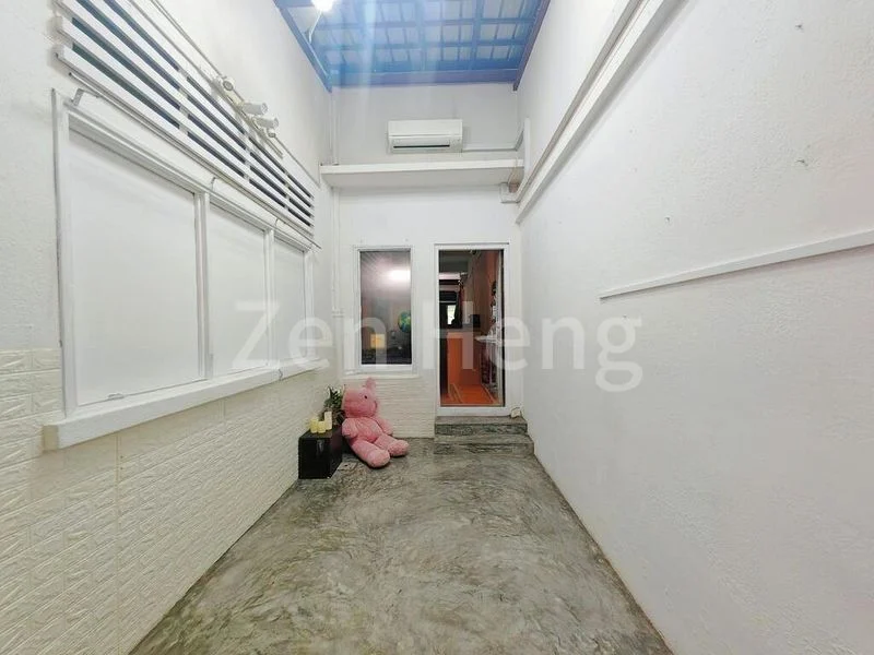 6 Bed Conservation House (Landed) for Sale in  Cavenagh Gardens - Image 12