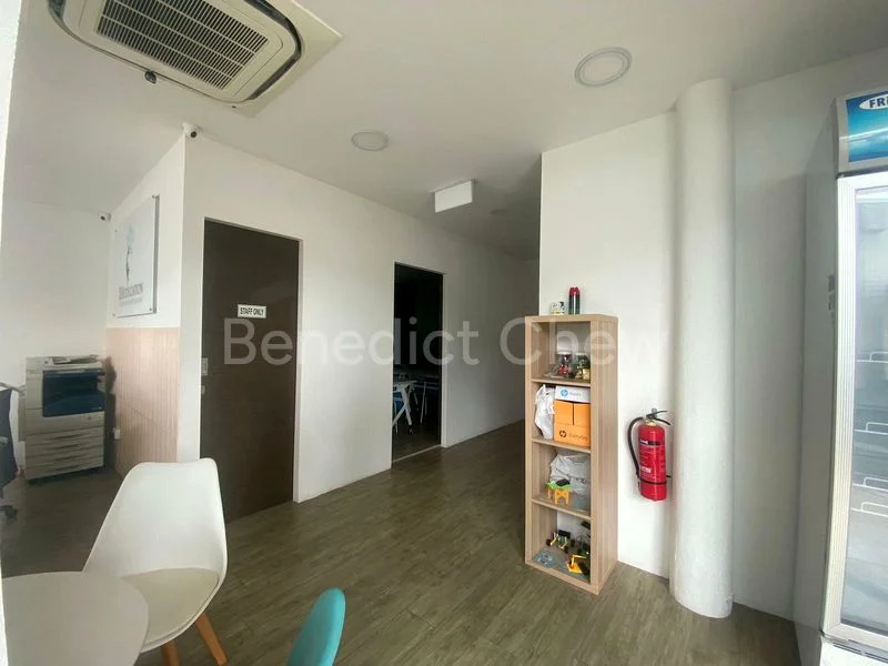 Shop / Shophouse for Rent: 111 Jalan Kembangan - Image 1