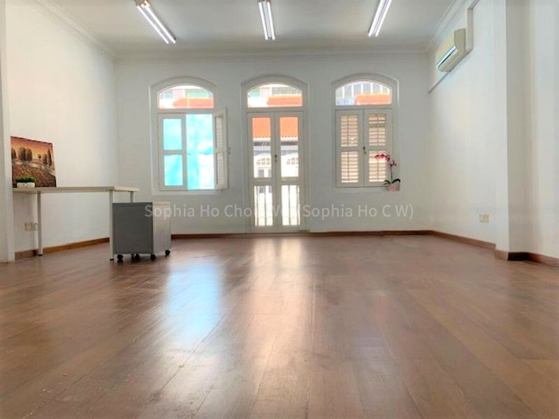 Office for Rent: Shophouse, Tanjong Pagar MRT. Bright, with a meeting room. Ready to use! - Image 7