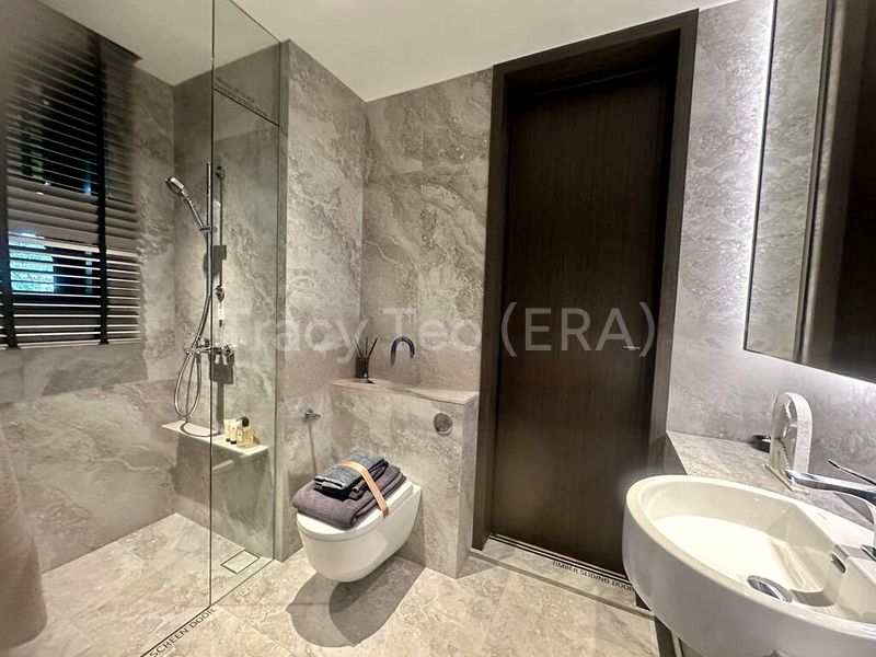 4 Bed Condo for Sale in  Meyer Road - Image 4
