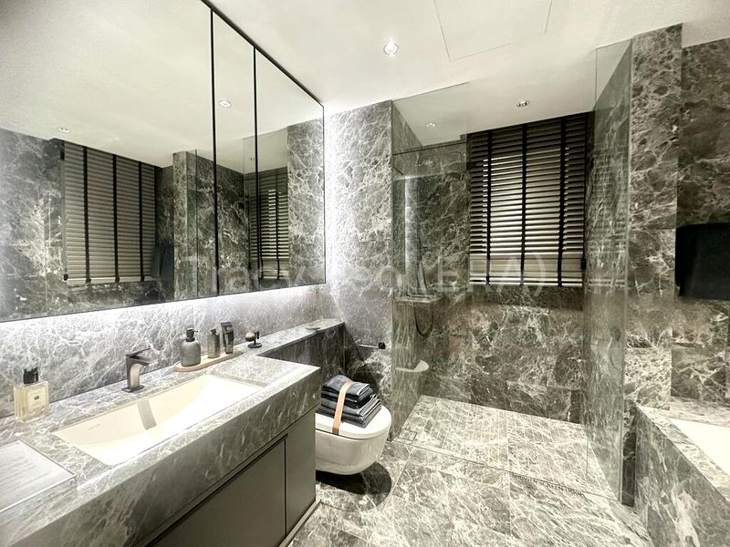 4 Bed Condo for Sale in  Meyer Road - Image 3