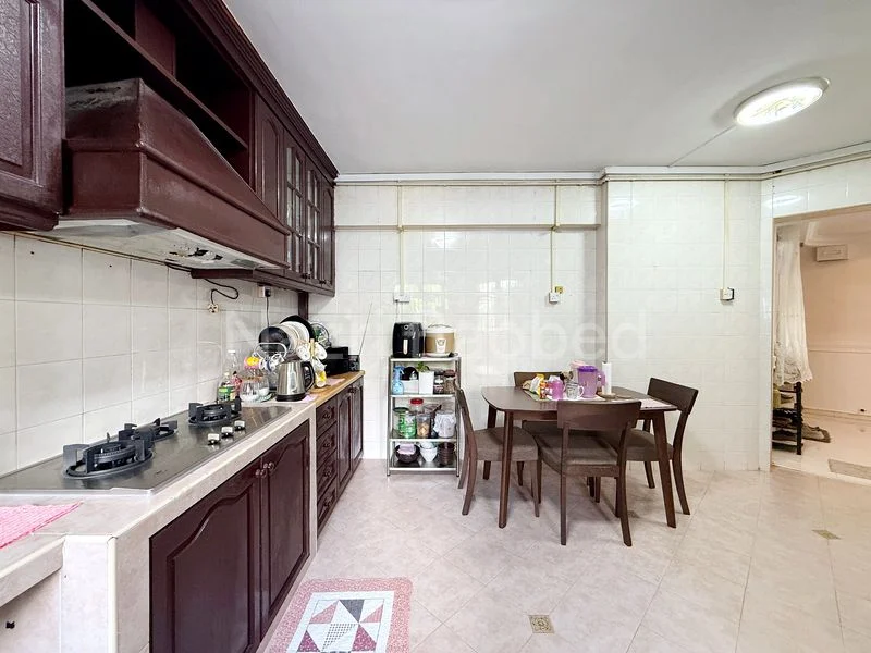 5 Room (5I) HDB for Sale in 667C Jurong West Street 65 - Image 10
