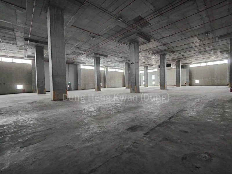 Warehouse for Rent:  8m Ceiling - Single Floor Plate - 40ft Loading Bays - Image 3