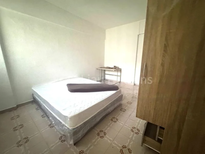 3 Room (3STD) HDB for Rent in  111 Tampines Street 11 - Image 10