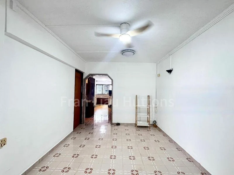 3 Room (3STD) HDB for Rent in  111 Tampines Street 11 - Image 3