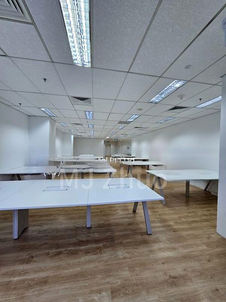 Office for Rent: Great Unit at Collyer Quay Centre - Image 1