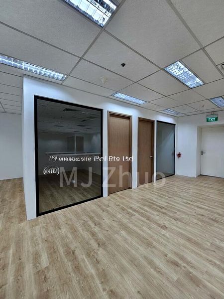 Office for Rent: Great Unit at Collyer Quay Centre - Image 2