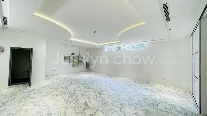 5 Bed Bungalow (Landed) for Sale in  Sunset Heights - Image 13