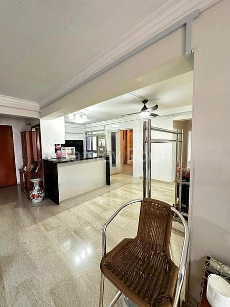 Executive HDB for Sale in  560 Hougang Street 51 - Image 13