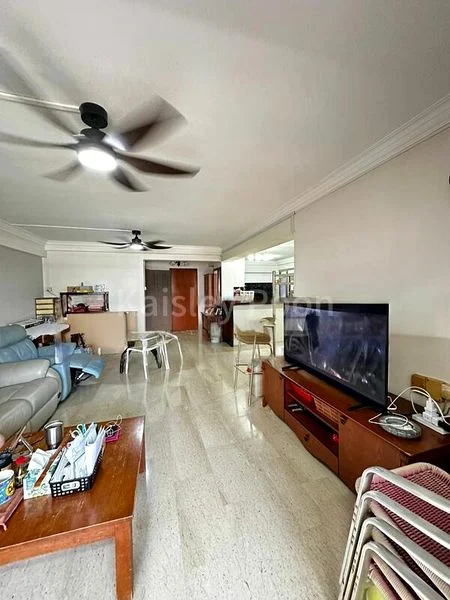 Executive HDB for Sale in  560 Hougang Street 51 - Image 8