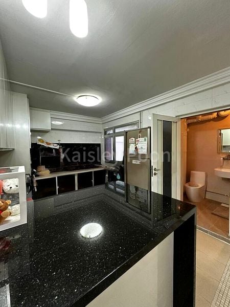 Executive HDB for Sale in  560 Hougang Street 51 - Image 3