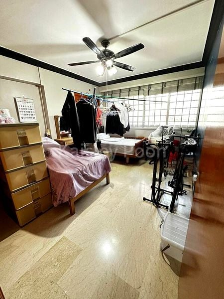 Executive HDB for Sale in  560 Hougang Street 51 - Image 9