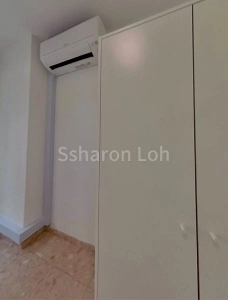 Common Room (Condo) for Rent in UE Square - Image 4