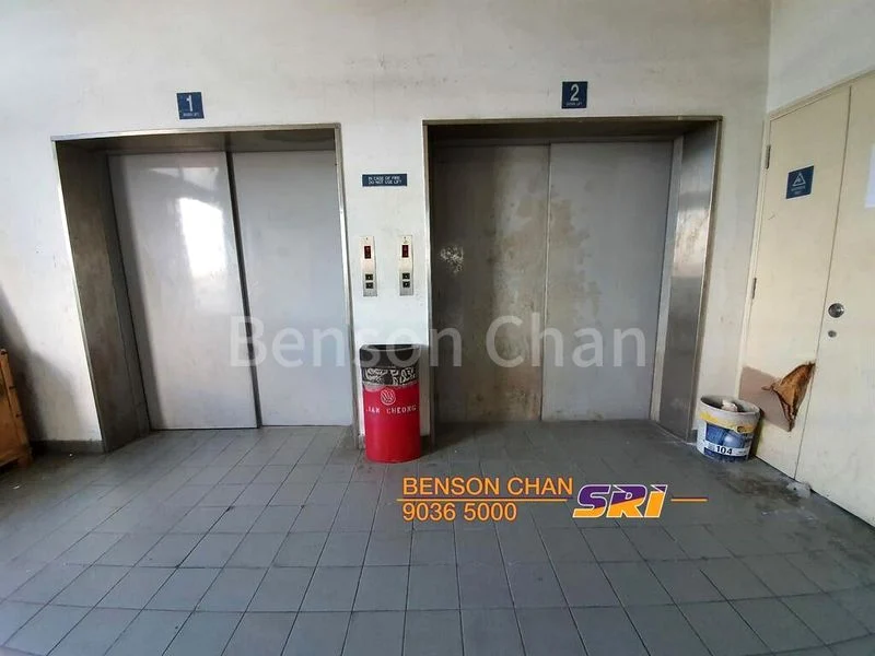 Warehouse for Rent: Tai Seng MRT, 6 mins walk, upper floor unit with own toilet & front/back loading entrance - Image 2