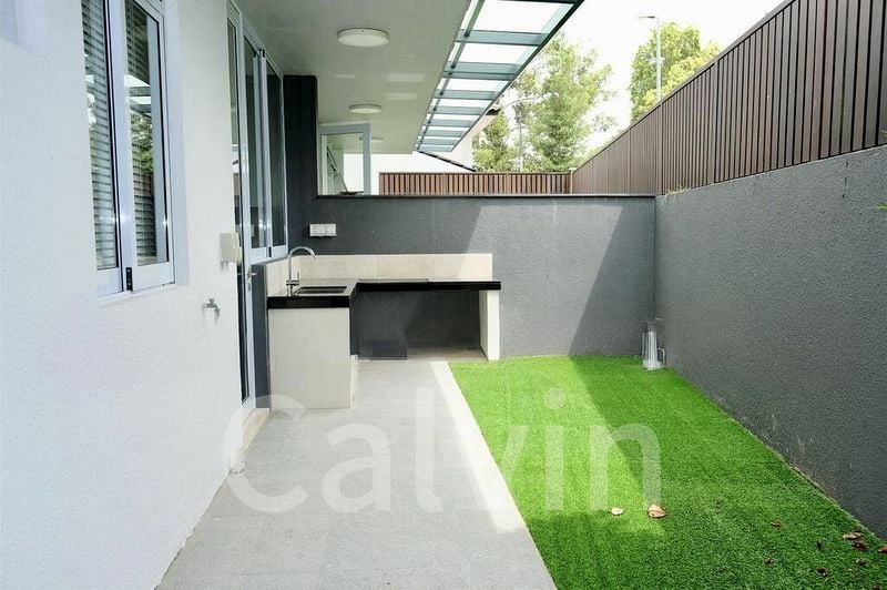 5 Bed Semi-Detached House (Landed) for Sale in  Toh Estate - Image 2