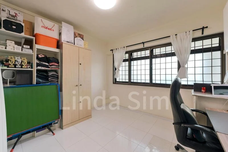 4 Room (4A) HDB for Sale in  714 Tampines Street 71 - Image 4