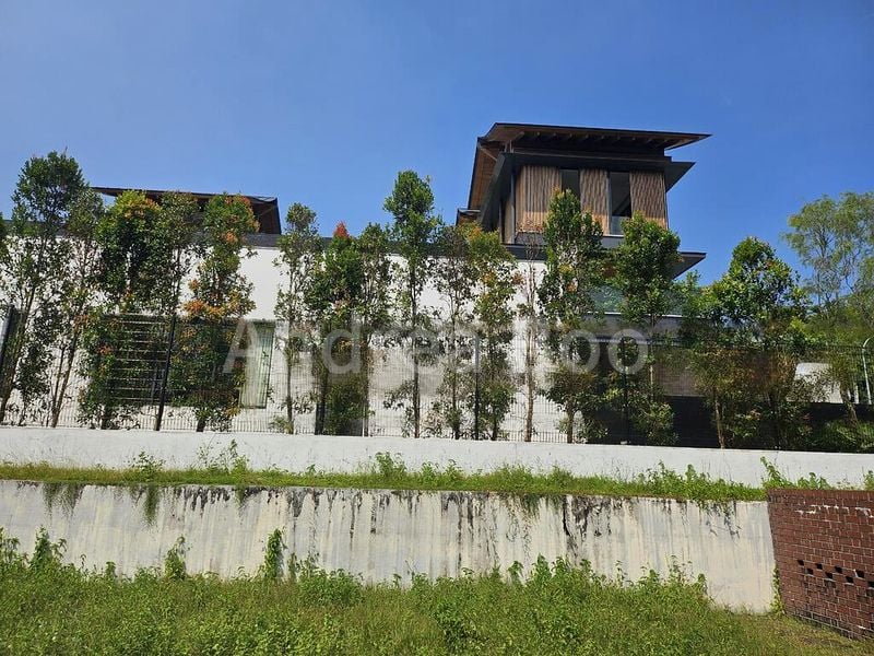 8 Bed Bungalow (Landed) for Sale in  Venus Drive - Image 13