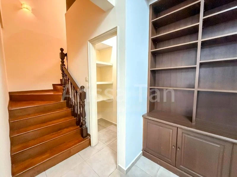 4 Bed Terraced House (Landed) for Rent in  Airview Park - Image 7