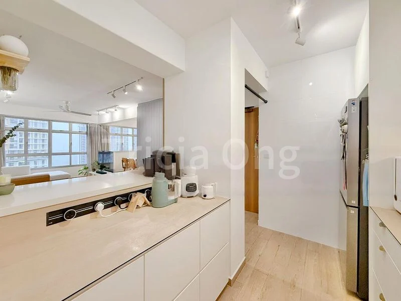 4 Room (4A) HDB for Sale in  79 Dawson Road - Image 2