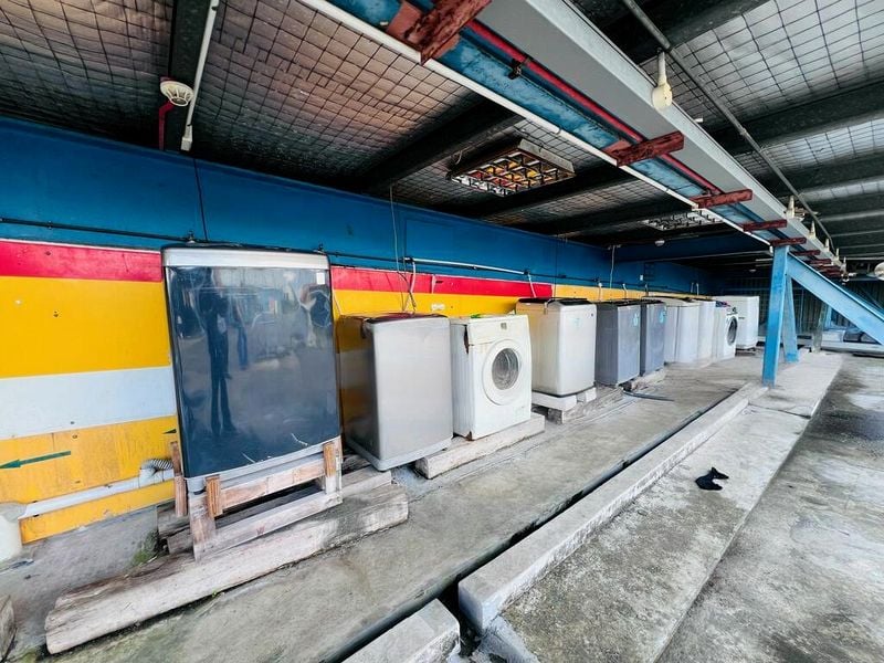 Factory / Workshop (B2) for Sale: Standalone Landed B2 Property at Senoko | Approved Dormitory >350 Pax - Image 1