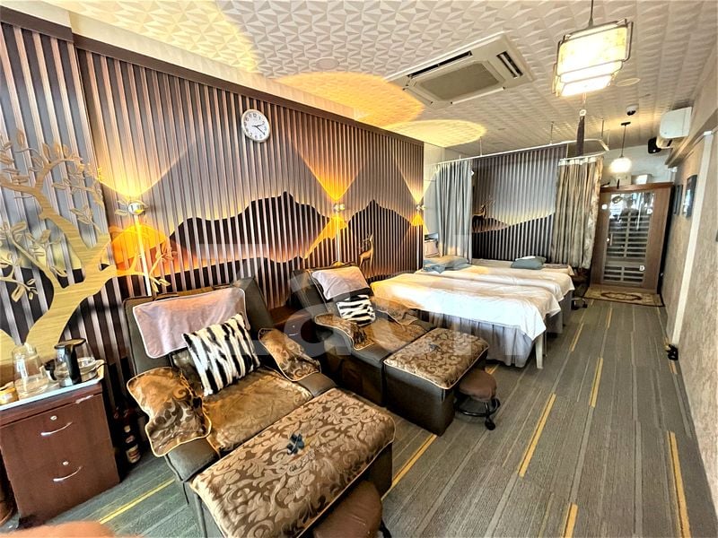 Shop / Shophouse for Rent: 720 Ang Mo Kio Avenue 6 - Image 1