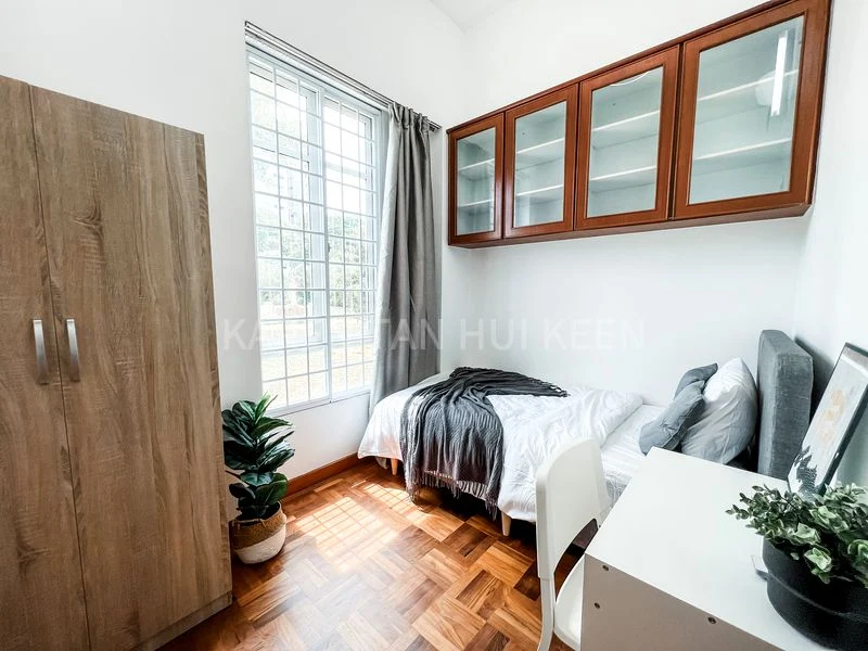 Common Room (Condo) for Rent in  Cavendish Park - Image 1