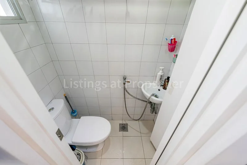 3 Bed Condo for Rent in Poshgrove East - Image 9